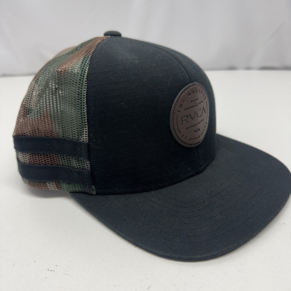 RVCA Men's Snapback Hat Cap Adjustable Black & Camouflage Mid Fit PO#DFL19B